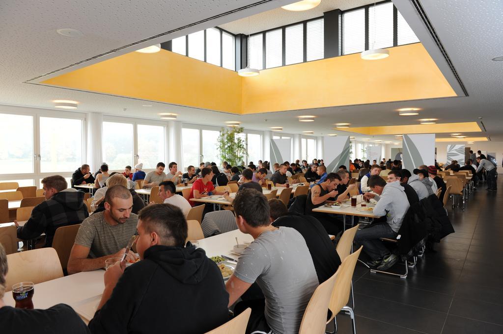 Seminarhotel Campus Сурзее Екстериор снимка